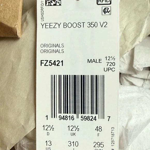adidas gazelle silver green womens adidas Yeezy Boost 350 V2 Granite | Yeezy main image 0